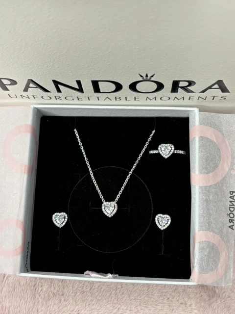 Набір Pandora Біле серце намисто, каблучка, сережки S925 Пандора