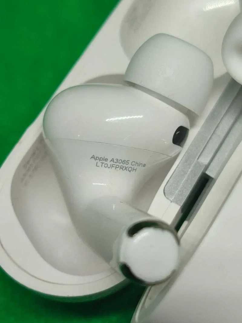 Навушники AirPods Pro 3 — фото 5