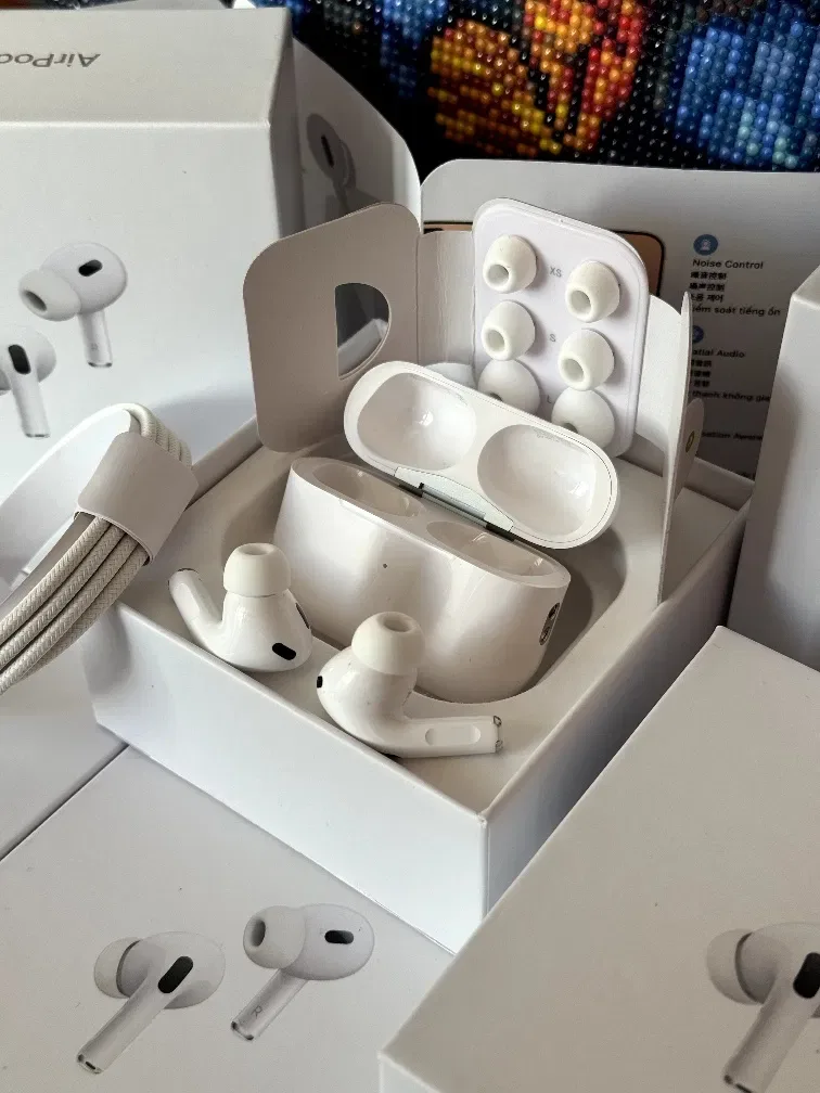 Навушники Apple AirPods Pro 2 Gen — фото 6