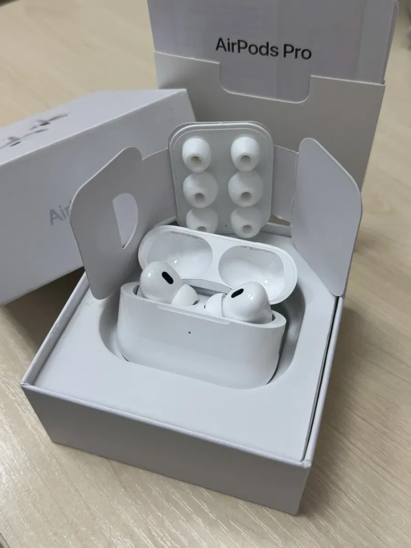 Навушники Apple Airpods Pro 2 Generation — фото 2