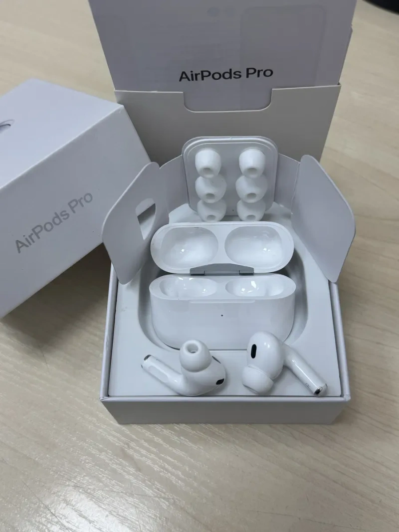 Навушники Apple Airpods Pro 2 Generation — фото 3