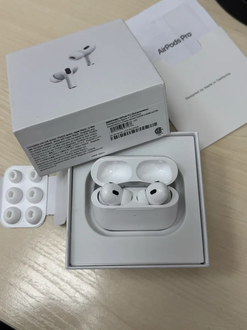 Навушники Apple Airpods Pro 2 Generation — фото 4