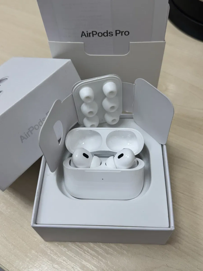 Навушники Apple Airpods Pro 2 Generation — фото 5