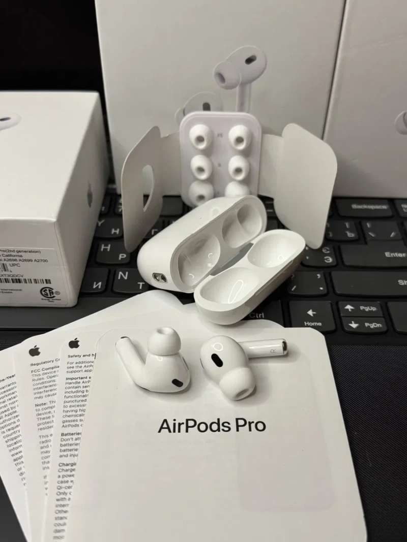 Навушники Apple AirPods Pro 2 з шумоподавленням — фото 2