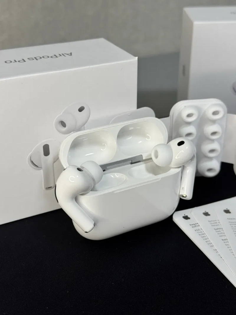 Навушники Apple Airpods Pro 3 — фото 2