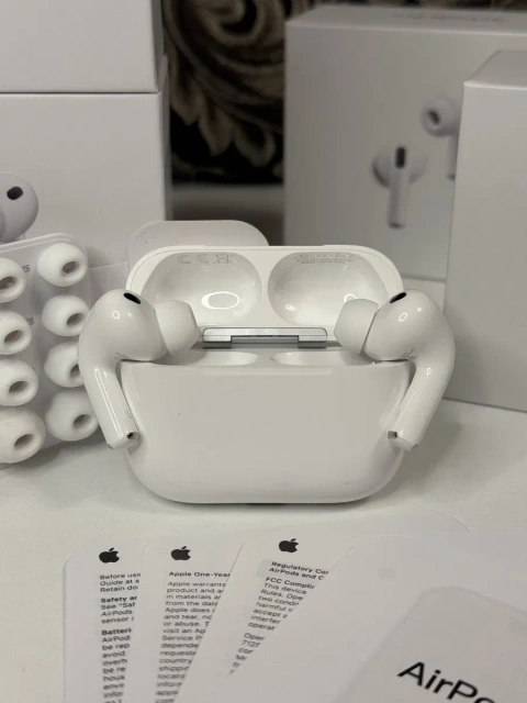 Навушники Apple AirPods Pro 3
