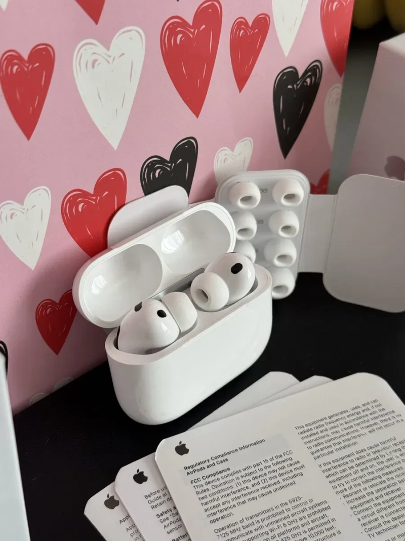 Навушники Apple AirPods Pro 3 (Шумоподавлення і режим прозорості) — фото 3