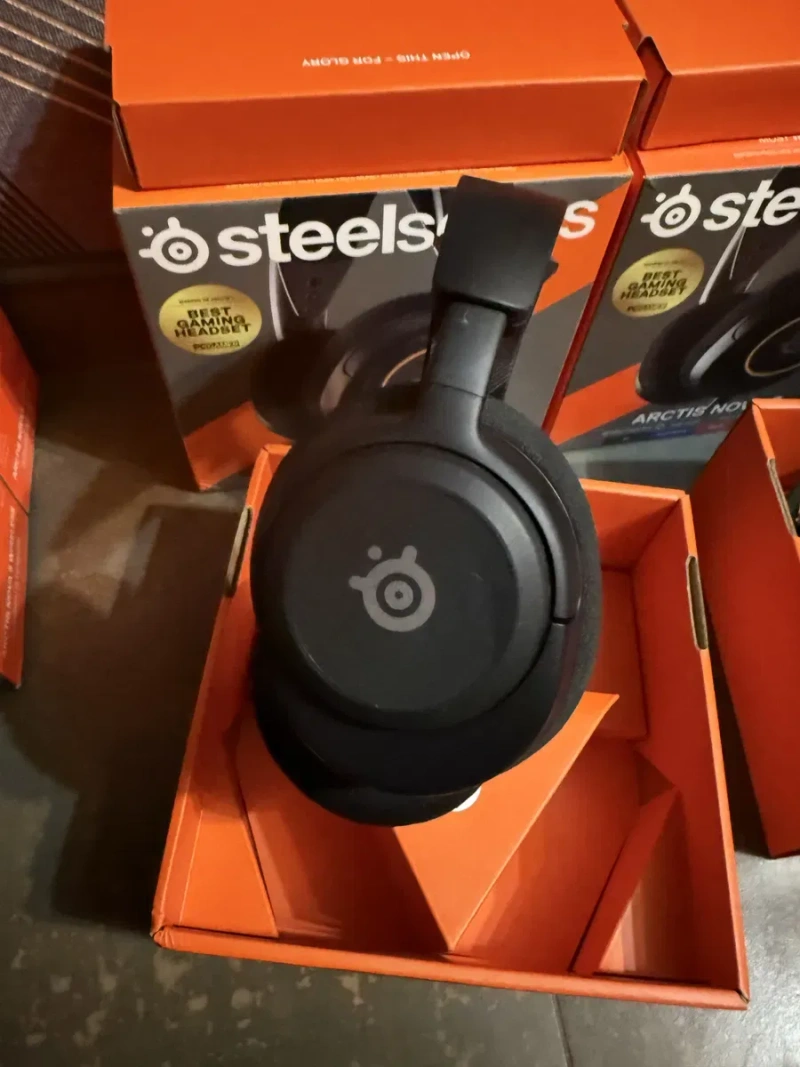 Навушники геймерські SteelSeries Arctis Nova 3 — фото 2