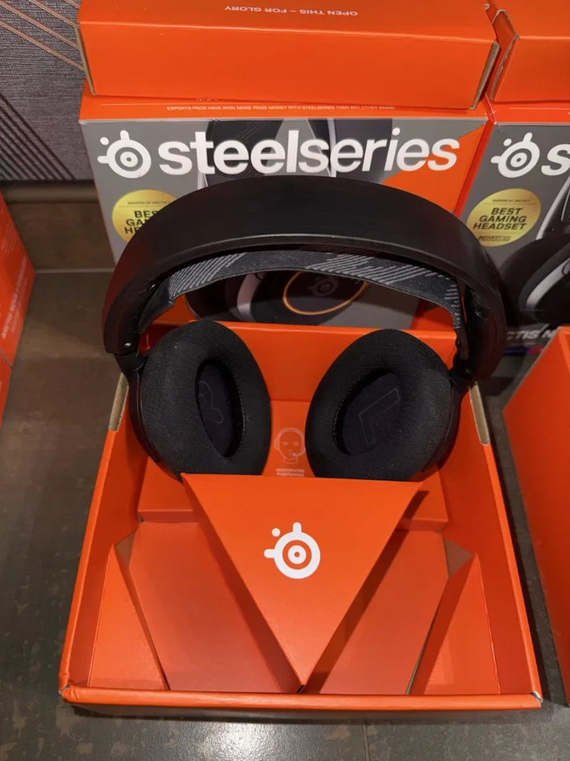 Навушники геймерські SteelSeries Arctis Nova 3 — фото 3