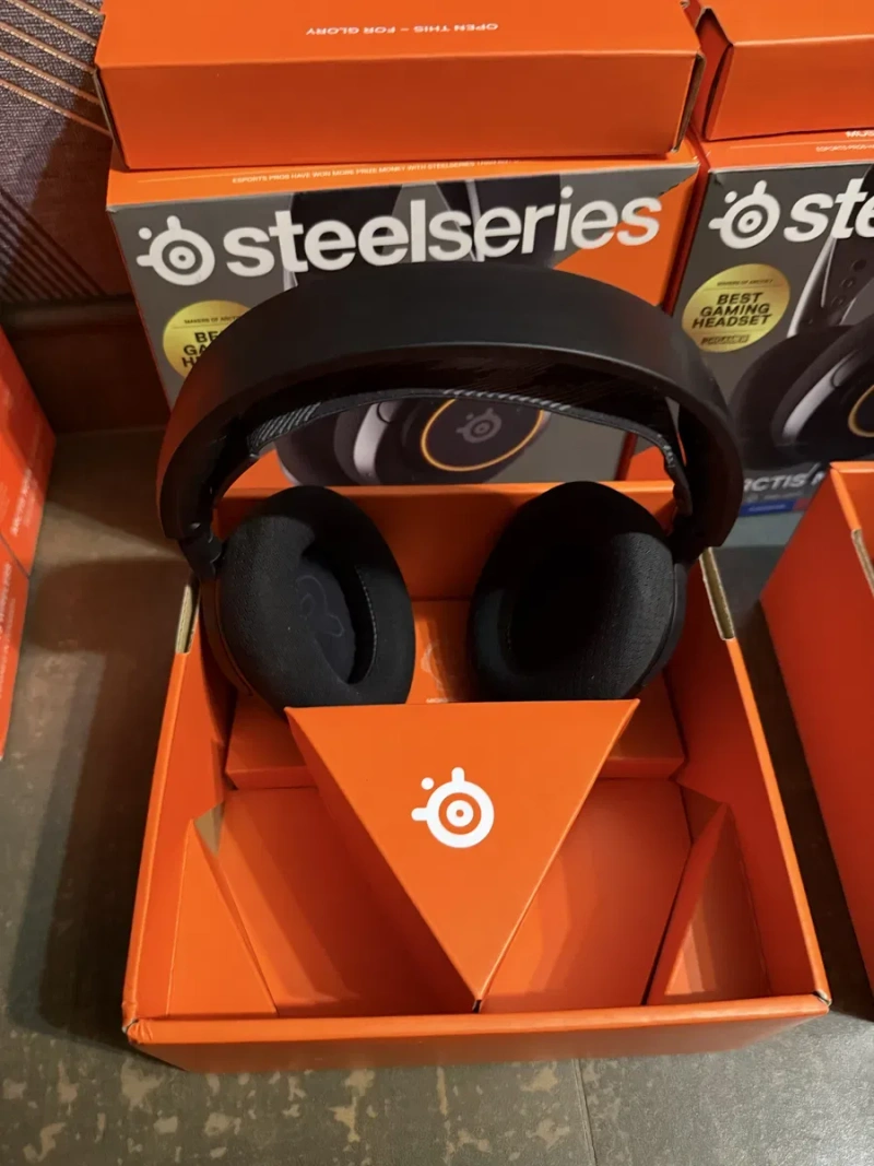 Навушники геймерські SteelSeries Arctis Nova 3 — фото 5