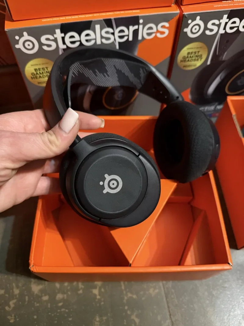 Навушники геймерські SteelSeries Arctis Nova 3 — фото 6