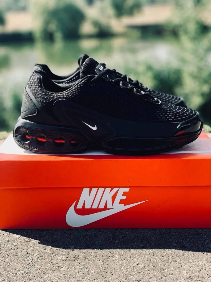 Nike air max TN Dn Triple Black • спортивні чоловічі кросівки найк • чорні найки • найк тен • найк дн • аір макси чорні — фото 2