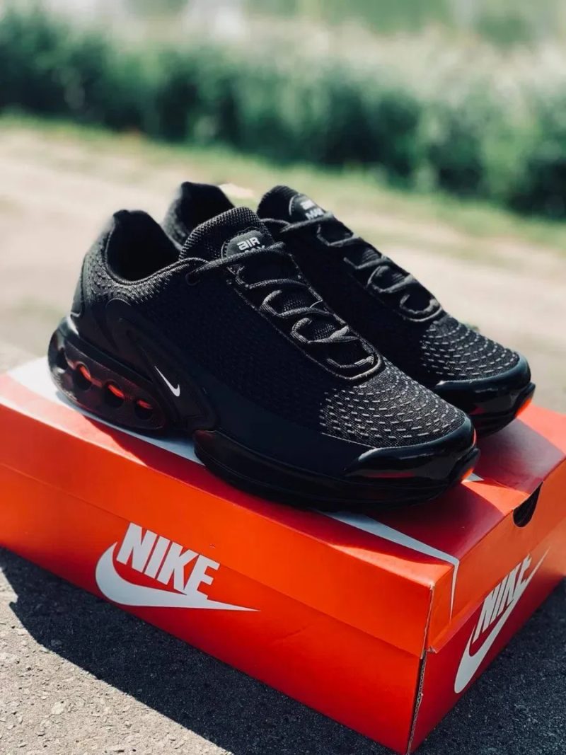 Nike air max TN Dn Triple Black • спортивні чоловічі кросівки найк • чорні найки • найк тен • найк дн • аір макси чорні — фото 7