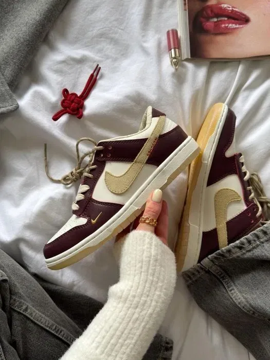 Nike Dunk Low LX White Maroon жіночі кросівки найк данк бордові — фото 7