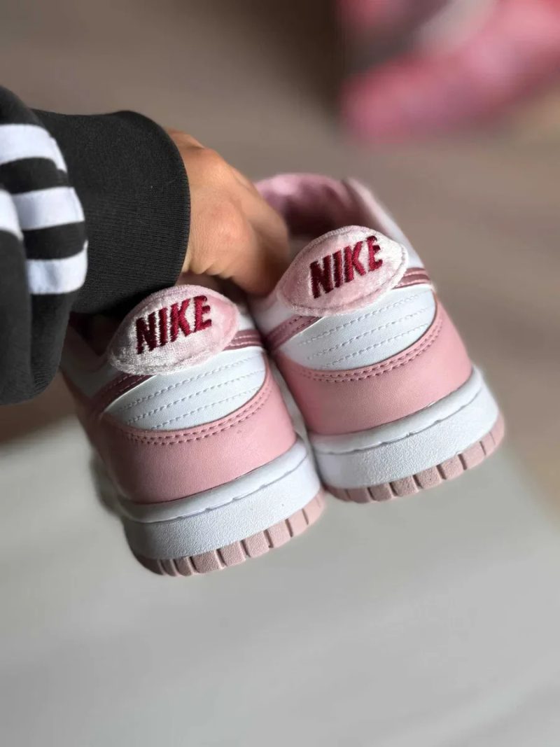 Nike Dunk Low Pink Velvet. Жіночі кросівки. Оригінал. Демісезон — фото 4