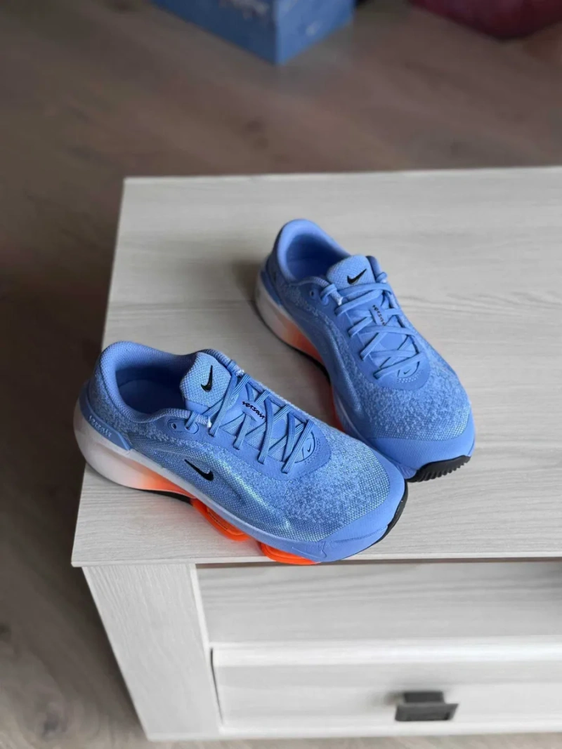 Nike Versair. Оригінальні кросівки. Оригінал. Бігові жіночі кросівки — фото 2