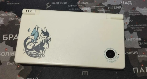 Nintendo DSi Final Fantasy Crystal Chronicles видання