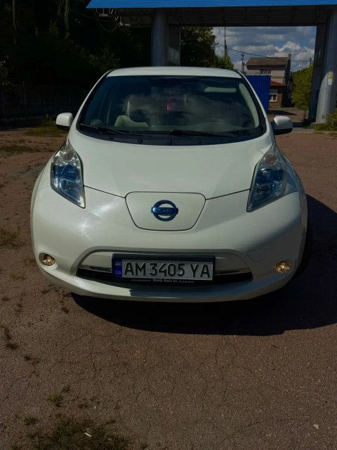 Nissan Leaf 2011 — 100% не крашений! Обслужений, запас 85 км + зарядка