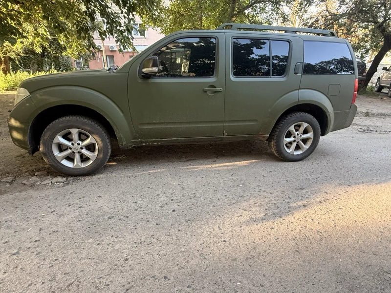 Nissan Pathfinder 4x4. 2.5 TDI — фото 2