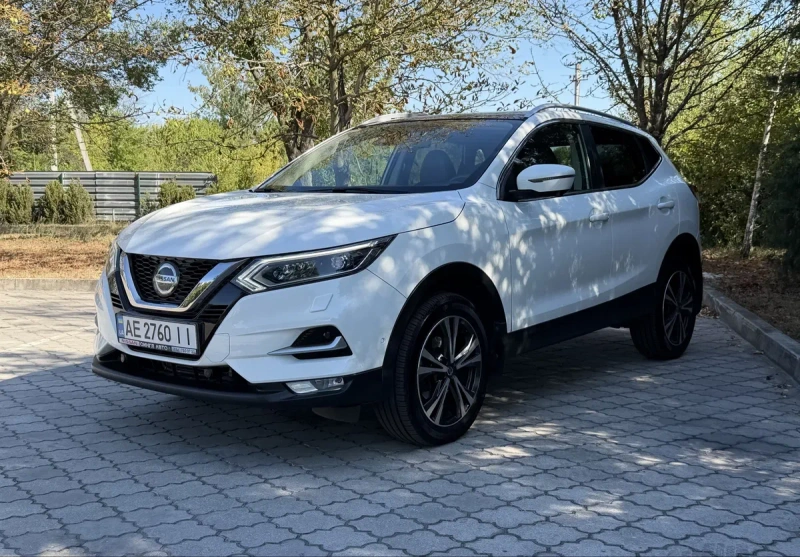 Nissan Qaskai 2.0 AT 4WD Tekna + — фото 3