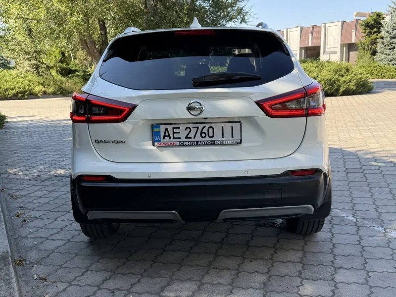 Nissan Qaskai 2.0 AT 4WD Tekna + — фото 6