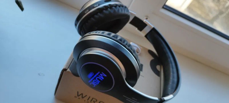 Нові Беспровідні  Навушники Bluetooth з Підсвіткою (Різні Варіанти) — фото 2