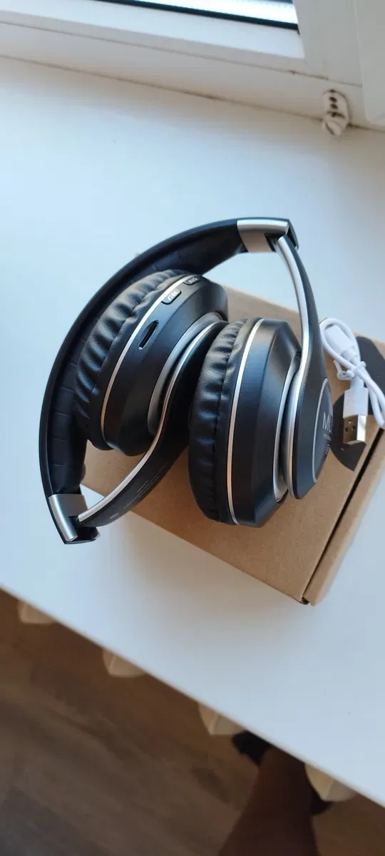 Нові Беспровідні  Навушники Bluetooth з Підсвіткою (Різні Варіанти) — фото 8