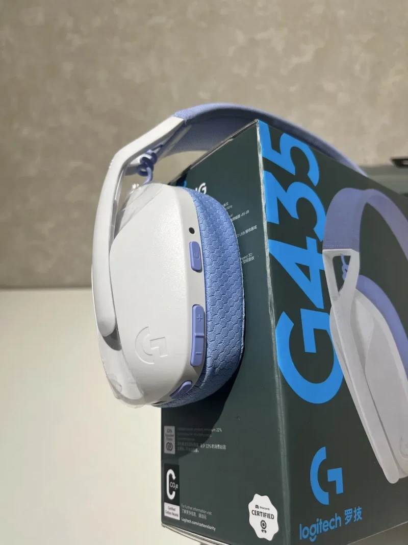 Нові навушники Logitech G435 Lightspeed білі/чорні — фото 3