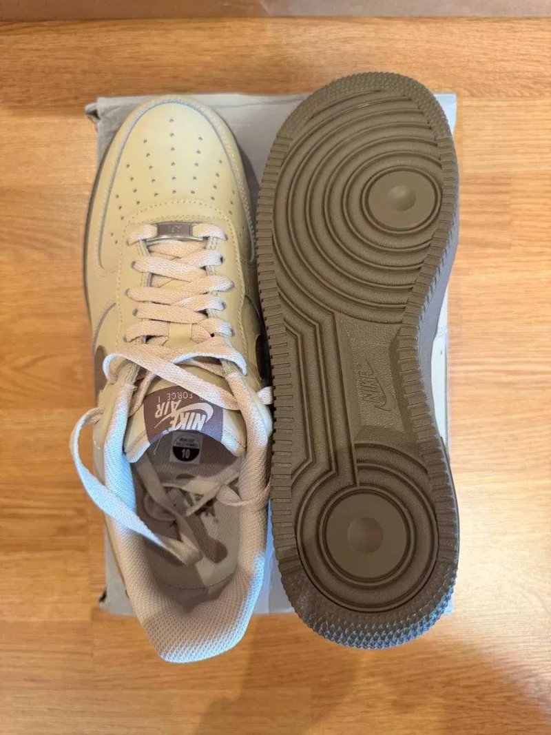 Нові оригінальні кросівки від бренду Nike Air Force 1 '07 Low Ess Розмір - 44 (28cm) — фото 5