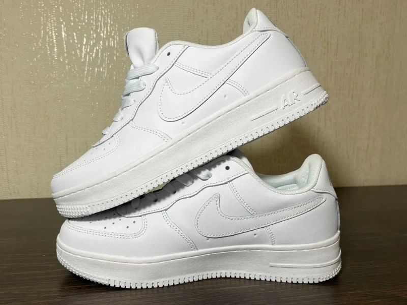 НОВЫЕ! Кроссовки Nike Air Force 1 White, белые, мужские, 42, 43, 44, 45, 46, натуральная кожа, весна, лето, осень, повседневные. — фото 2