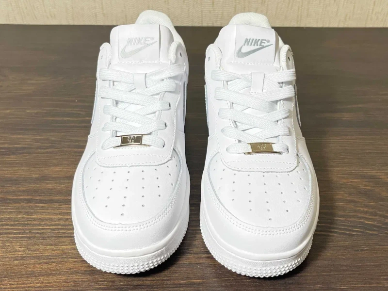 НОВЫЕ! Кроссовки Nike Air Force 1 White, белые, мужские, 42, 43, 44, 45, 46, натуральная кожа, весна, лето, осень, повседневные. — фото 3