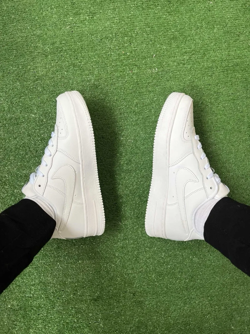НОВЫЕ! Кроссовки Nike Air Force 1 White, белые, мужские, 42, 43, 44, 45, 46, натуральная кожа, весна, лето, осень, повседневные. — фото 6