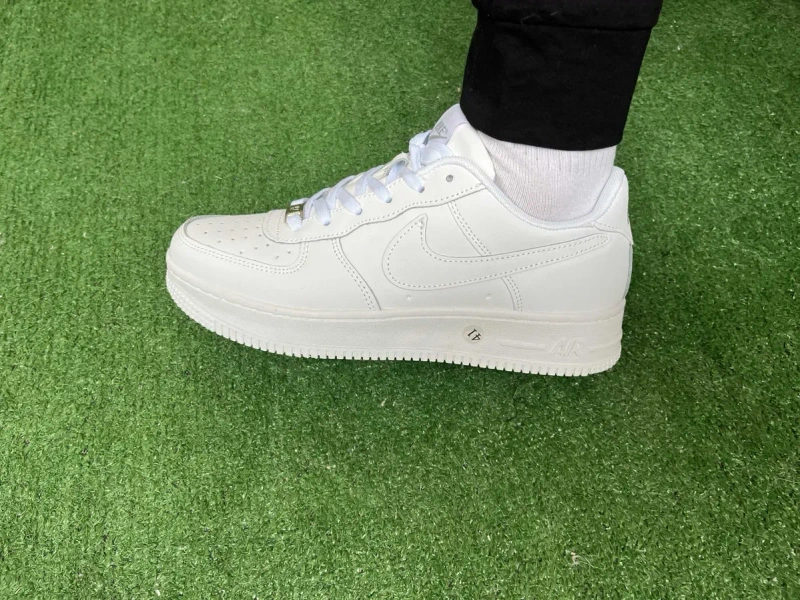 НОВЫЕ! Кроссовки Nike Air Force 1 White, белые, мужские, 42, 43, 44, 45, 46, натуральная кожа, весна, лето, осень, повседневные. — фото 7
