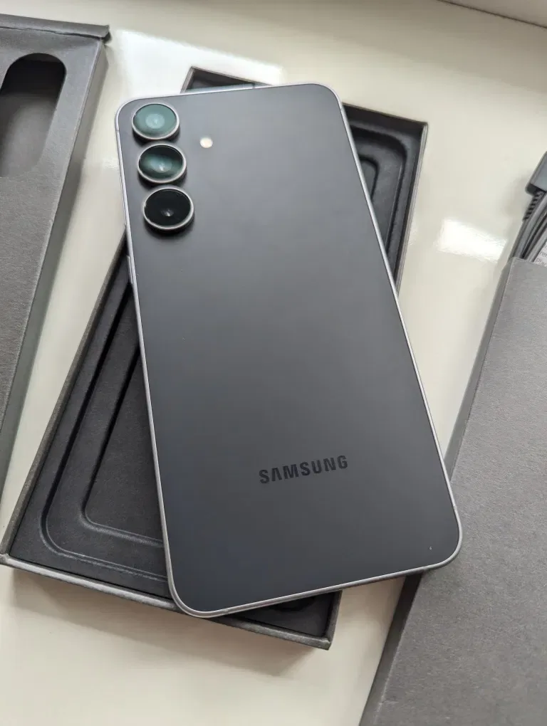 НОВЫЙ! Samsung Galaxy S25 FE 5G. 8/256гб. 0 циклов! Global — фото 4