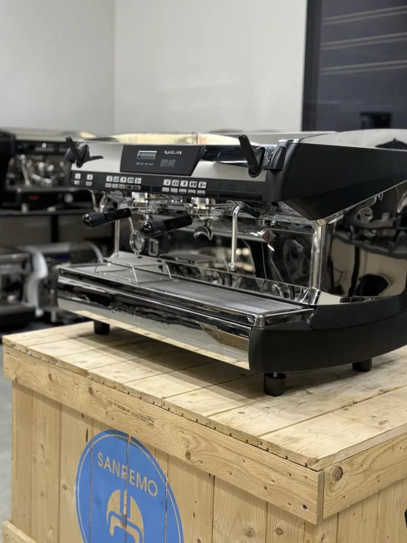 Nuova Simonelli Aurelia II - Професійна мультибойлерна кавомашина — фото 5