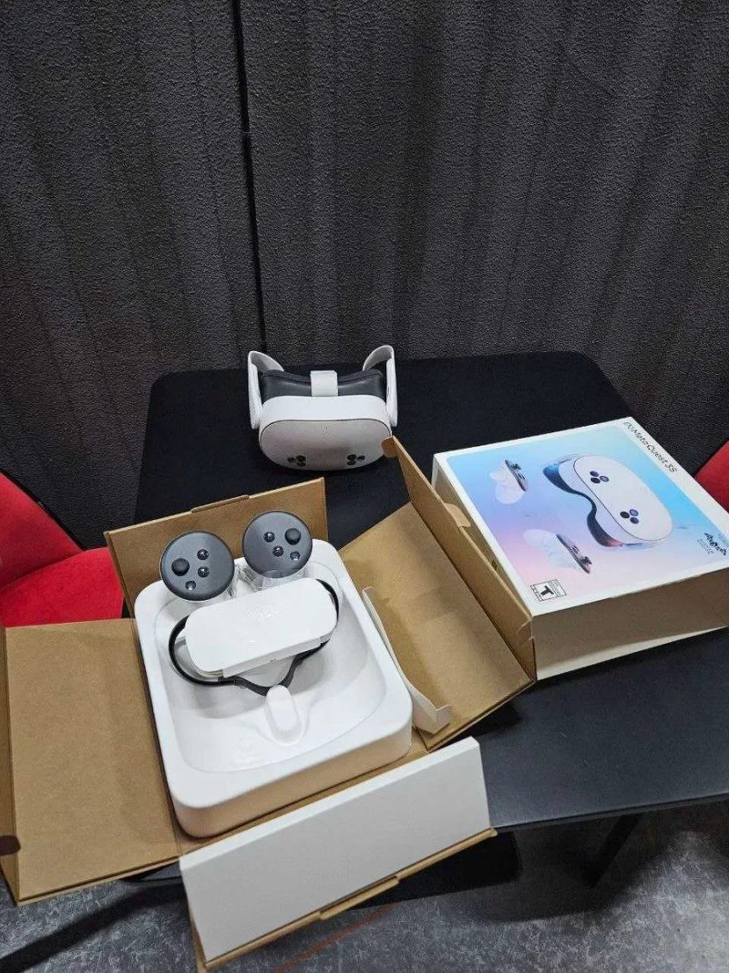 Окуляри віртуальної реальності Meta Quest 3s 256 gb [останні] + кріплення bobovr m3 + набір захисту — фото 2