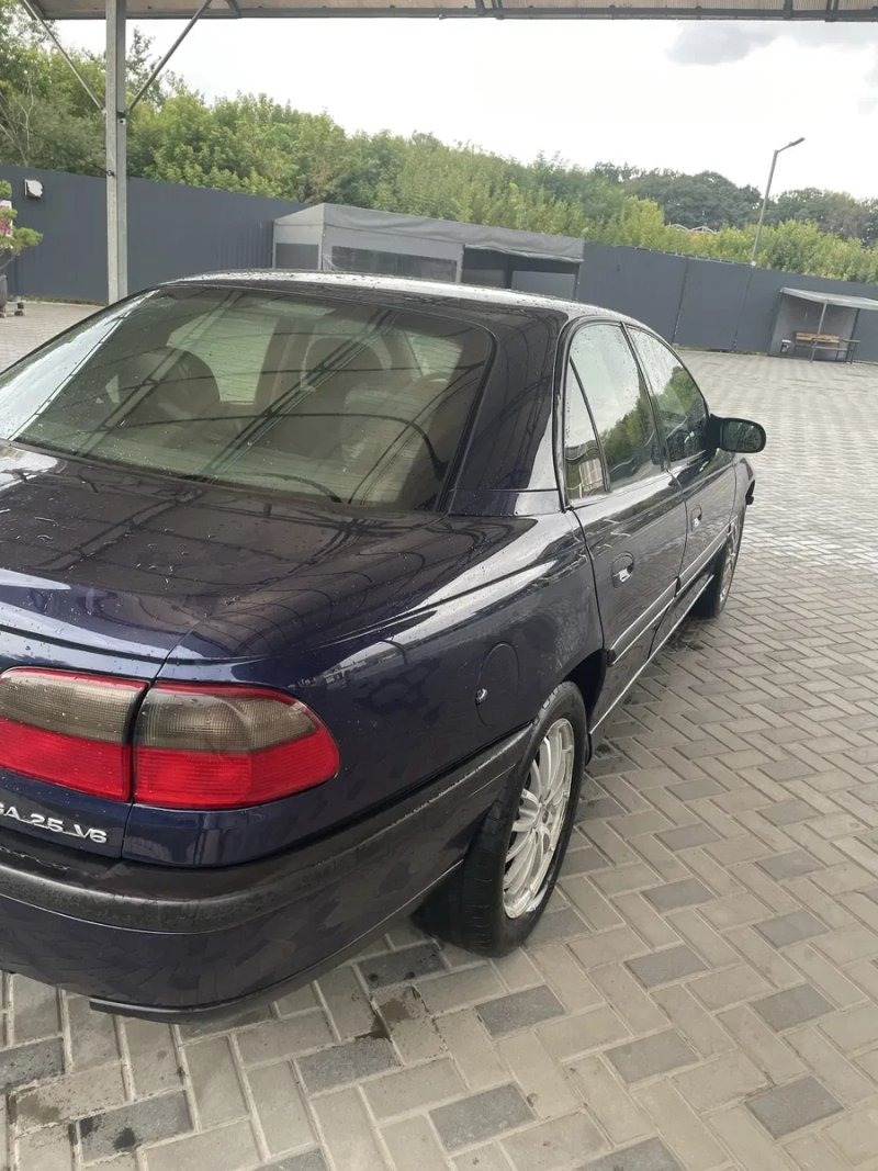 Опель Омега б 2.5v6 — фото 8