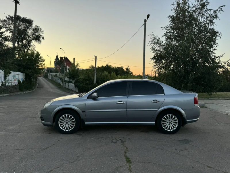 Opel Vectra C 2007 2.2бензин мкпп — фото 3