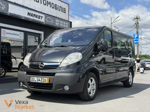 Opel Vivaro 2006 Чорний