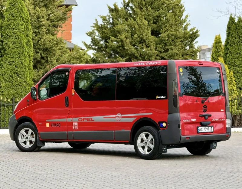 Opel Vivaro Стан Ексклюзивний!!! Оригінальний Пасажир 8+1 Один Власник! Гаражне Зберігання!!! — фото 5