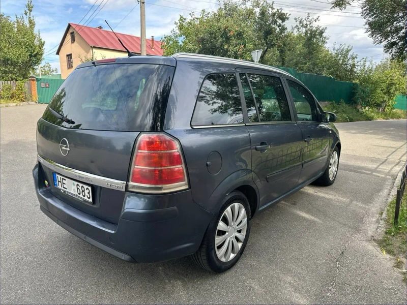 Opel Zafira 1.9 дизель 2008 рік — фото 5