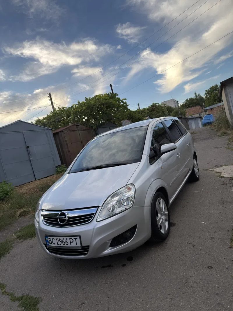Opel Zafira 2010 рік 1.7 дизель — фото 4