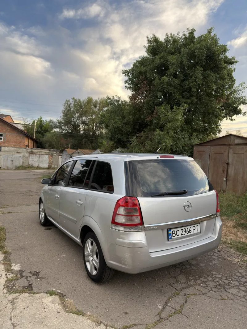 Opel Zafira 2010 рік 1.7 дизель — фото 7