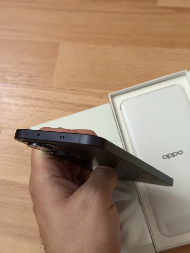 Oppo Reno 13 5G 12/256 Luminous Blue — фото 7