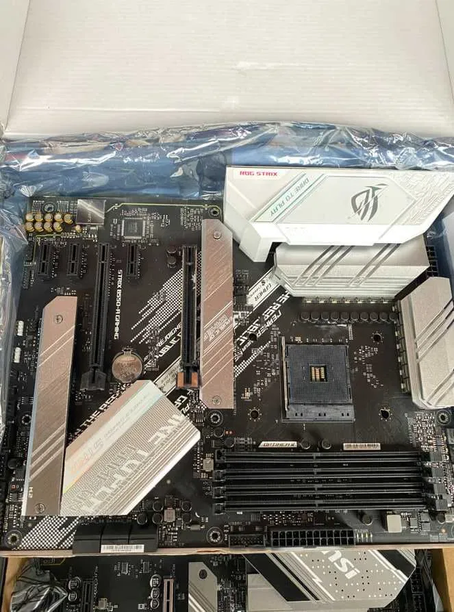 ОПТ / Материнські плати з Європи / MSI, ASUS ROG, Gigabyte / Коробка K24771-318 / повернення з Амазону — фото 3