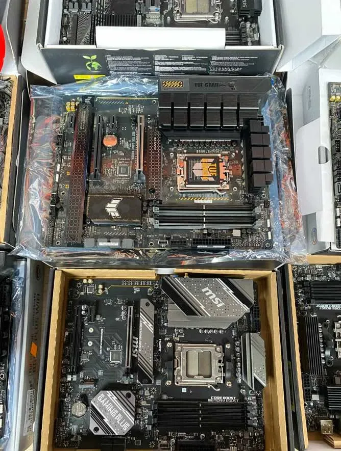 ОПТ / Материнські плати з Європи / MSI, ASUS ROG, Gigabyte / Коробка K24771-318 / повернення з Амазону — фото 4
