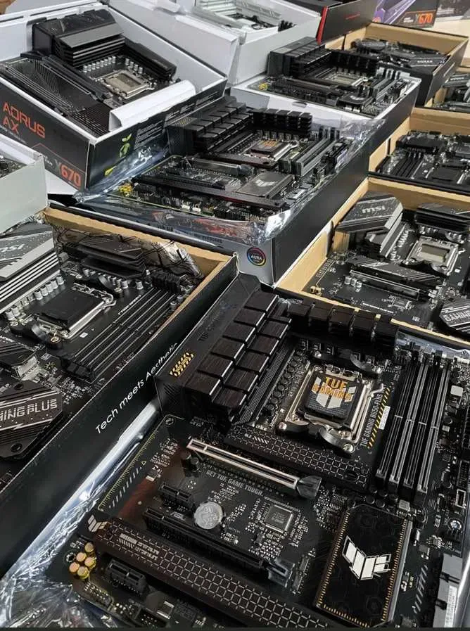 ОПТ / Материнські плати з Європи / MSI, ASUS ROG, Gigabyte / Коробка K24771-318 / повернення з Амазону — фото 5