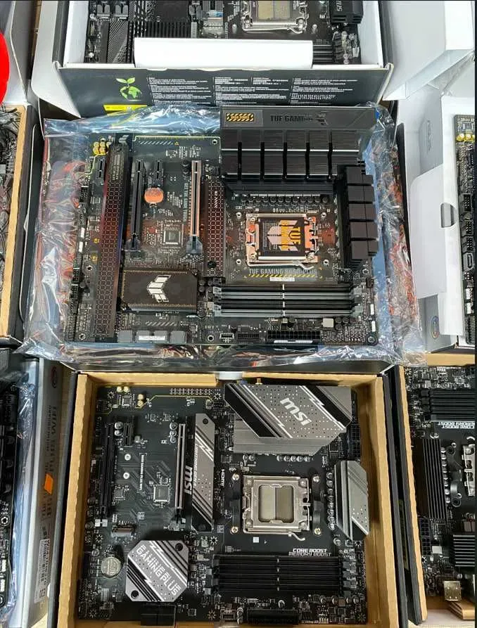 ОПТ / Материнські плати з Європи / MSI, ASUS ROG / Коробка K26875-893/ до ремонту — фото 3