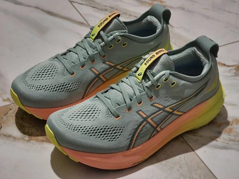 Оригінал 100% чоловічі кросівки Asics Kayano 31   EUR 42.5