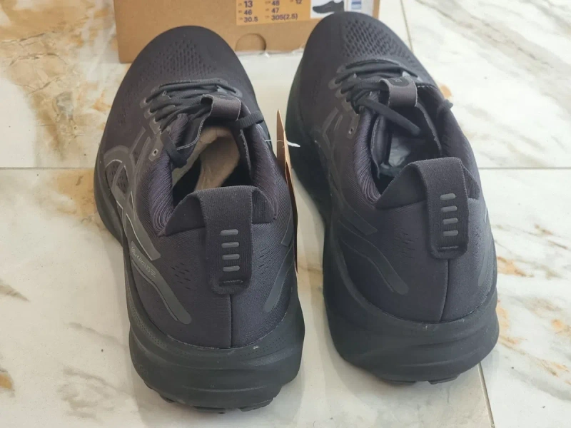 Оригінал 100% чоловічі кросівки asics kayano 32   eur 48 — фото 4
